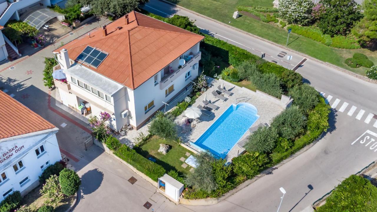 Meri Baska  Exterior photo