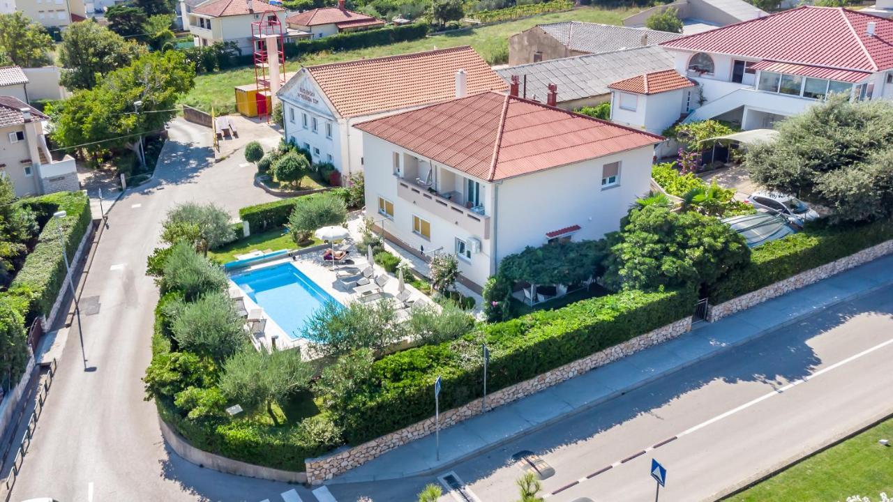 Meri Baska  Exterior photo